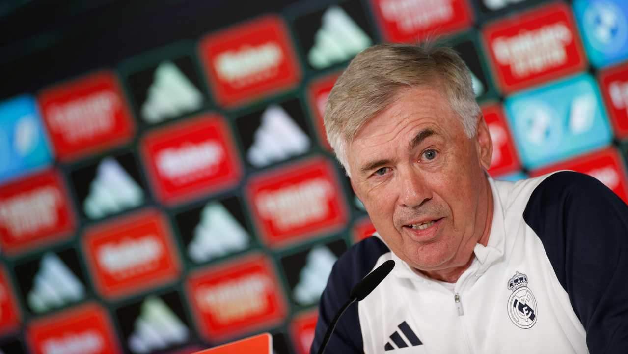 Carlo Ancelotti in conferenza stampa - foto ANSA - Dotsport.it