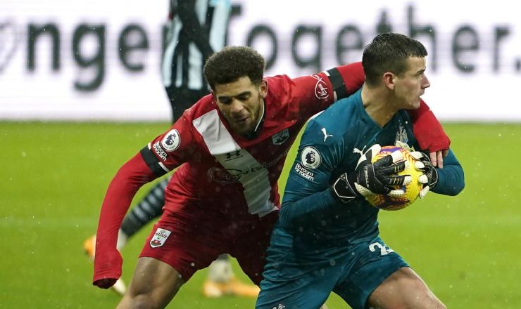 Inter, occhi su Ché Adams del Southampton.