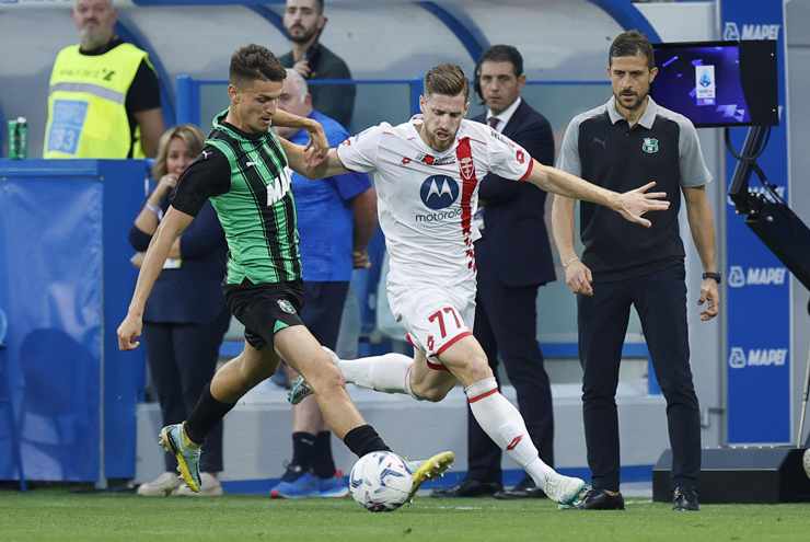 Daniel Boloca con la maglia del Sassuolo - Foto ANSA - Dotsport.it