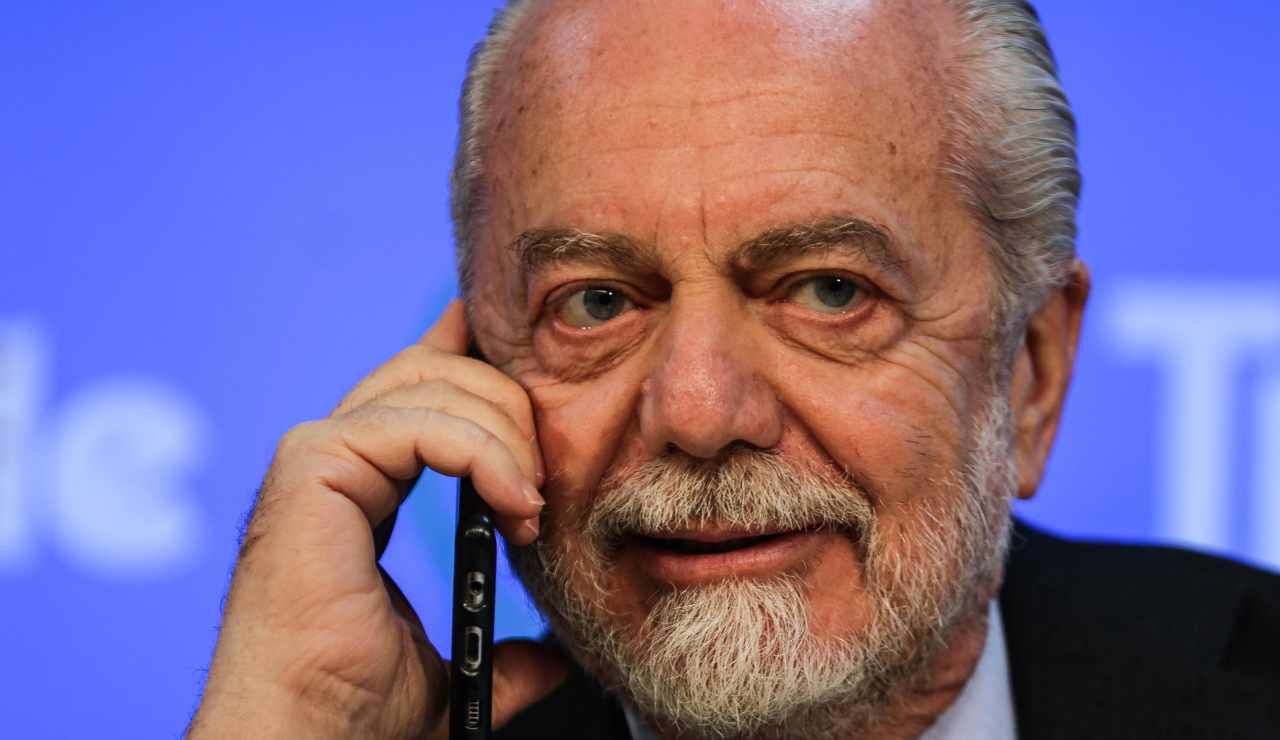 Aurelio De Laurentiis esonera l'allenatore: pronto il sostituto.