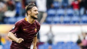 Francesco Totti in una delle sue ultime partite da calciatore con la maglia della Roma - Foto ANSA - Dotsport.it