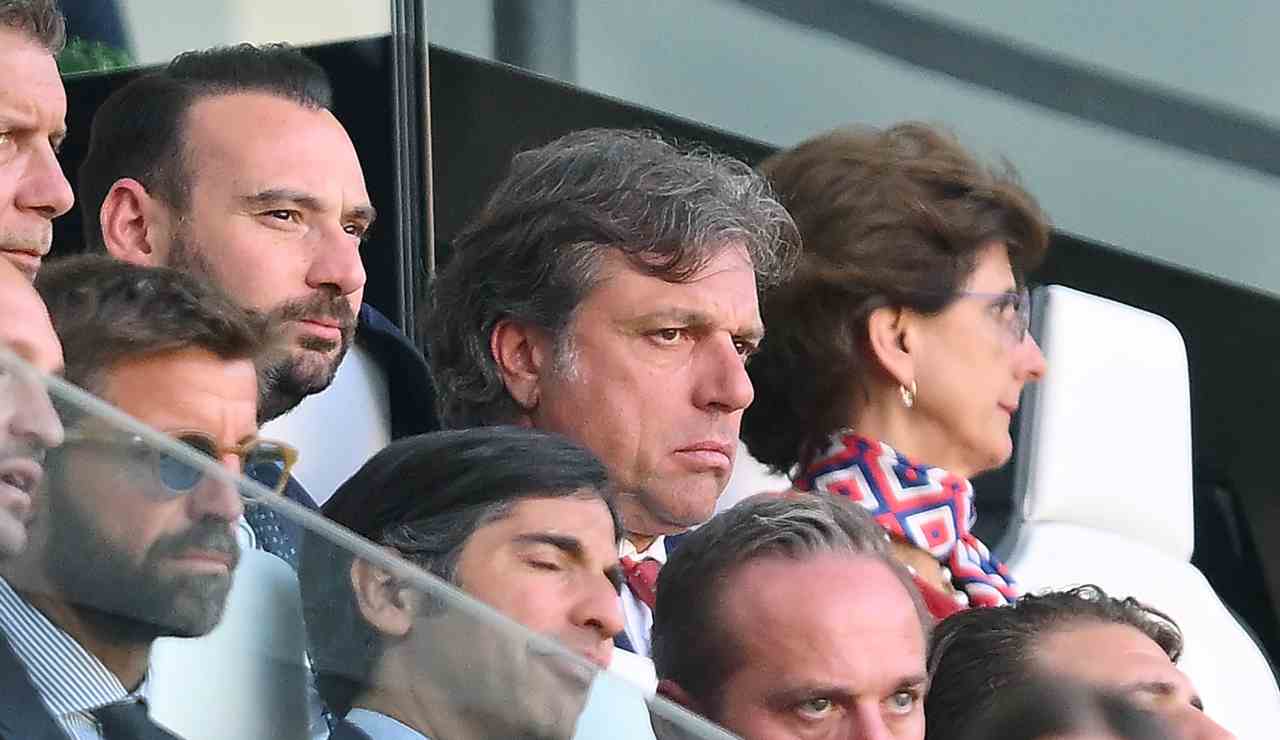 Il Manchester United soffia il giocatore alla Juventus.