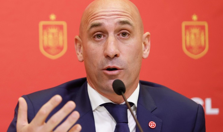 Fifa, arriva la squalifica per Luis Rubiales.