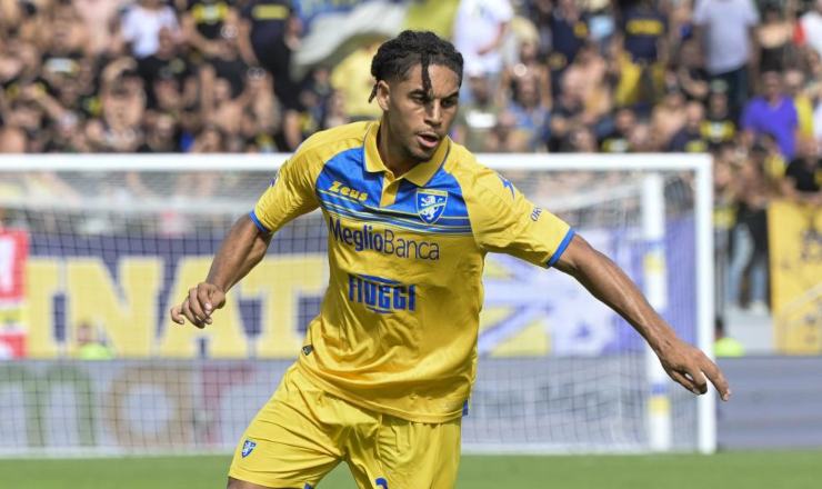 Napoli, tutto su Oyono del Frosinone.
