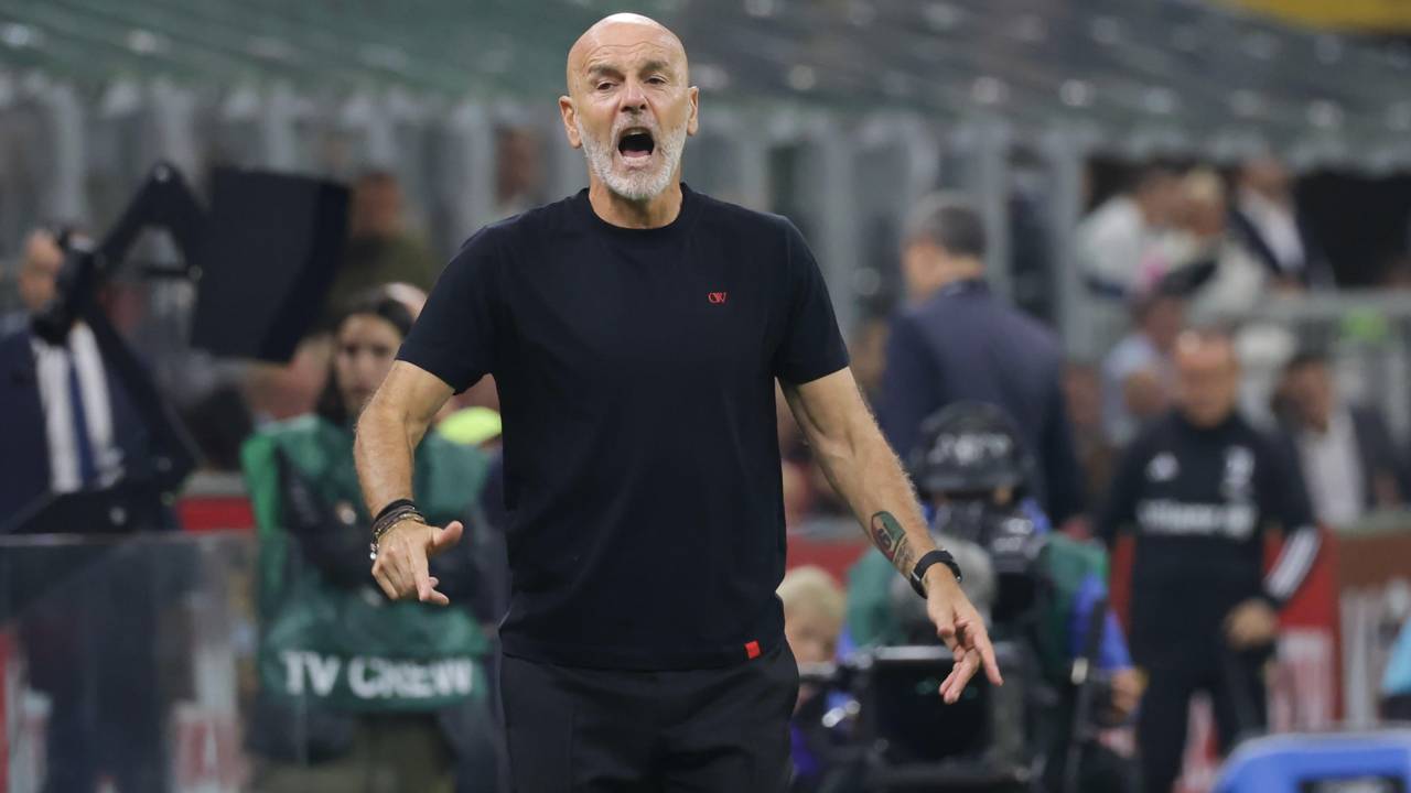 Stefano Pioli protesta in panchina - Foto ANSA - Dotsport.it