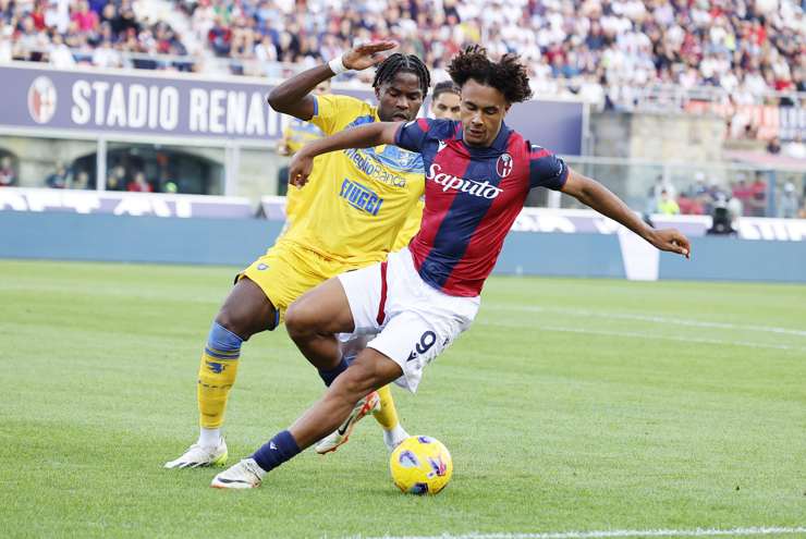 Zirkzee con la maglia del Bologna - Foto ANSA - Dotsport.it