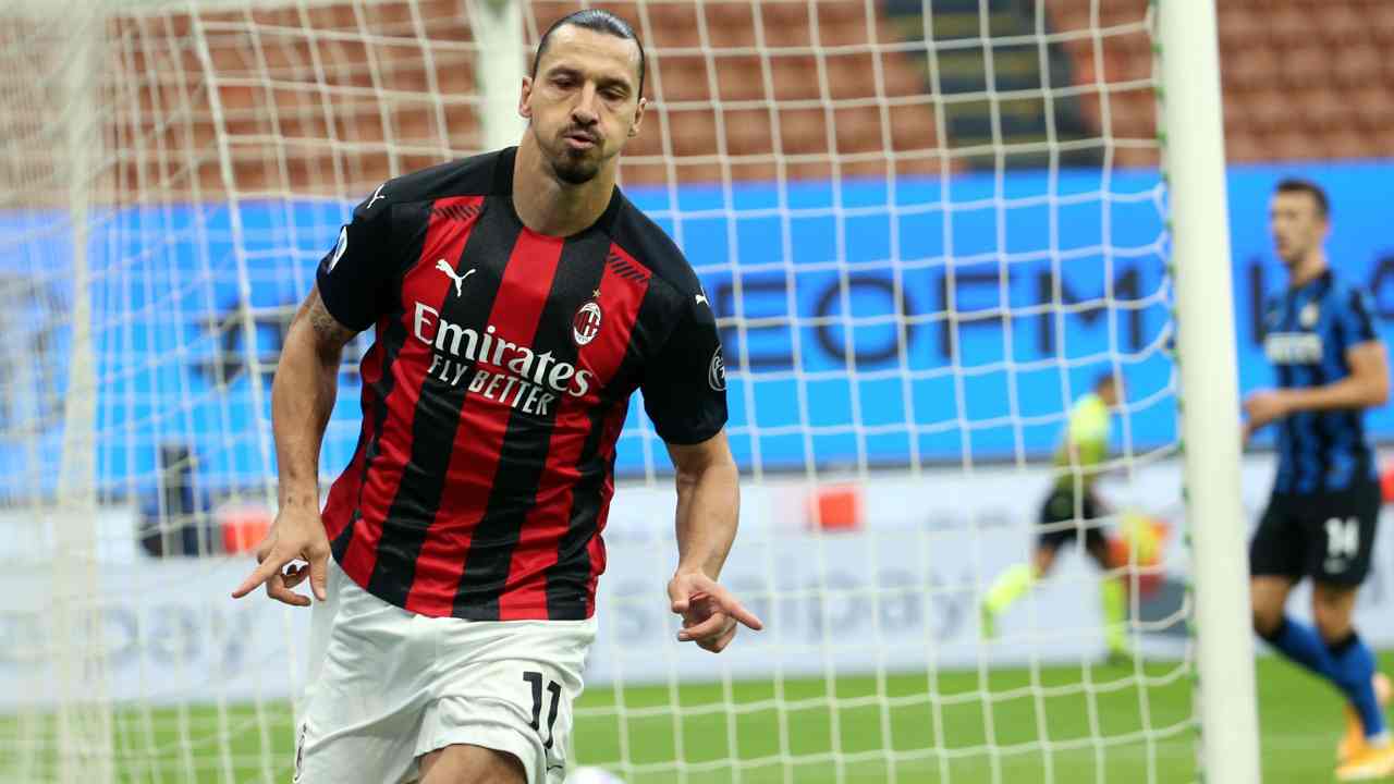 Zlatan Ibrahimovic a segno con il Milan - Foto ANSA - Dotsport.it