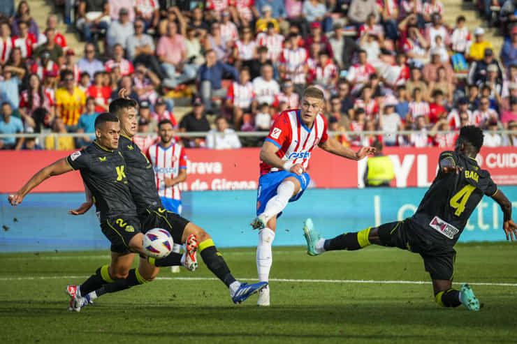 Dovbyk, attaccante del Girona, capolista della Liga - Foto ANSA - Dotsport.it