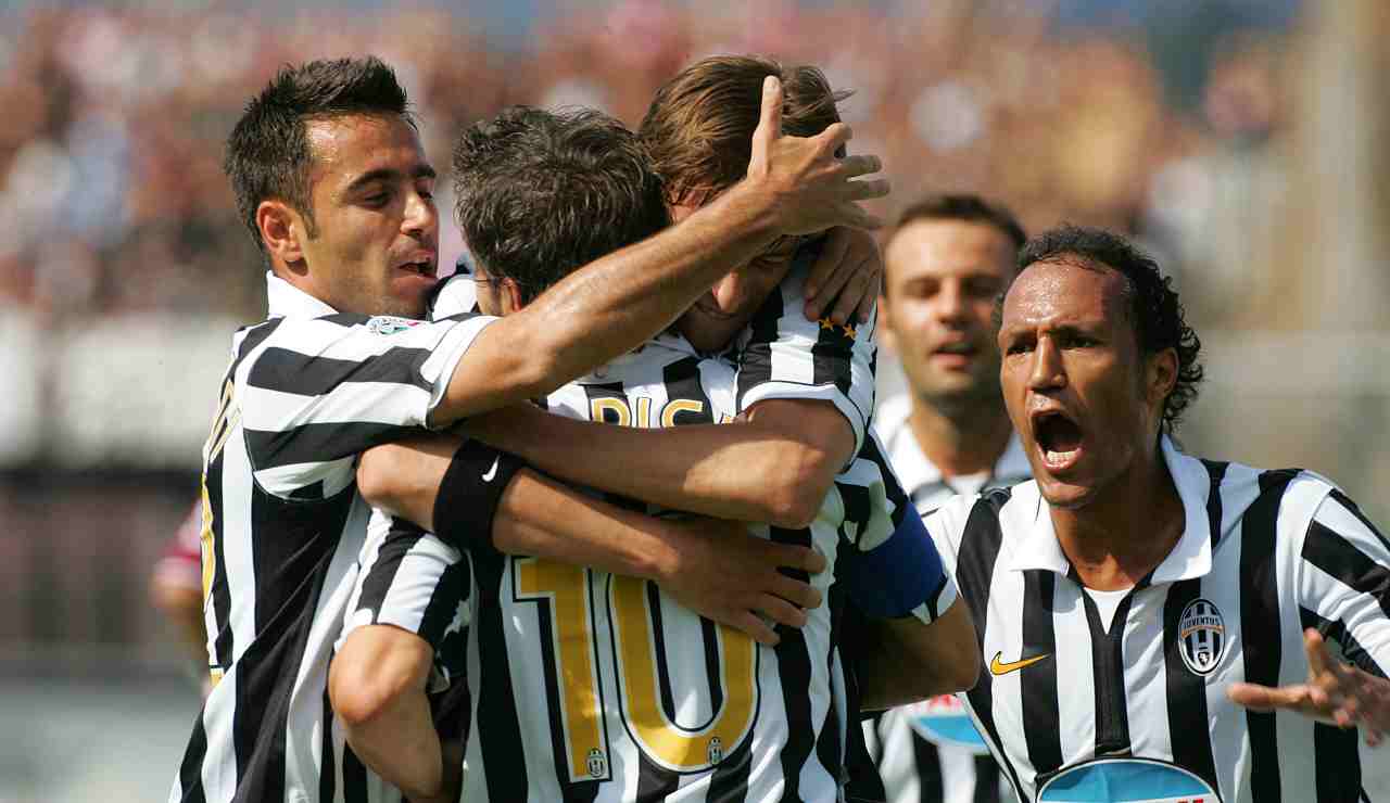 Un ex Juventus dice addio alla panchina.