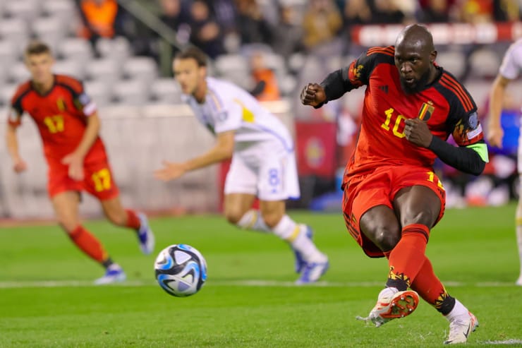 Romelu Lukaku a segno con la maglia del Belgio - Foto ANSA - Dotsport.it
