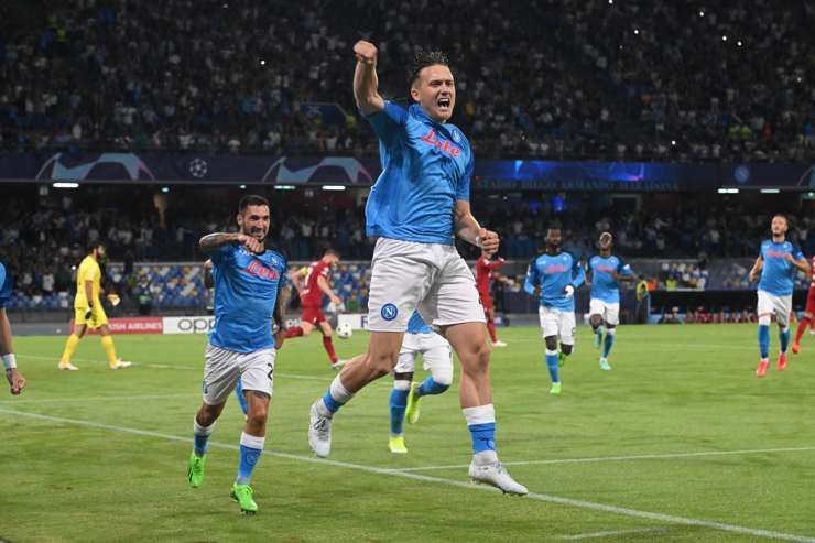 Zielinski festeggia una rete con la maglia del Napoli - Foto ANSA - Dotsport.it