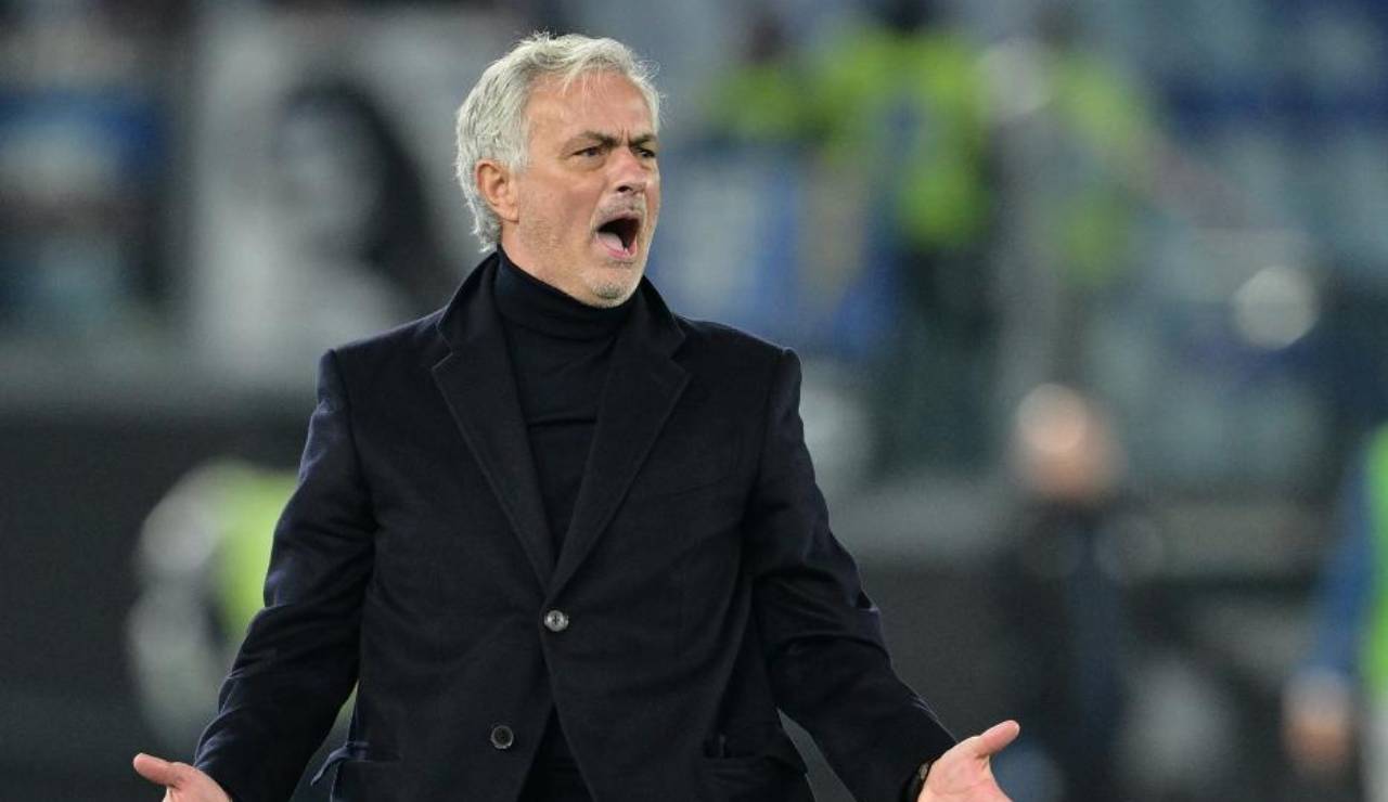 Roma, Mourinho dice addio al giocatore.