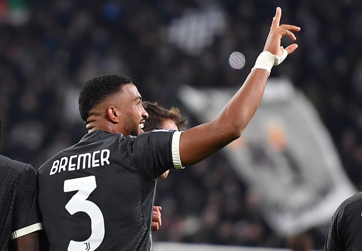 Bremer festeggia una rete segnata con la maglia della Juventus - Foto ANSA - Dotsport.it