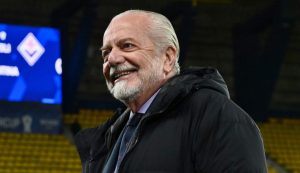 De Laurentiis sorprende tutti: ecco chi sarà il nuovo allenatore del Napoli.