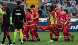 Evan N'Dicka soccorso a Udine - Foto Lapresse - Dotsport.it