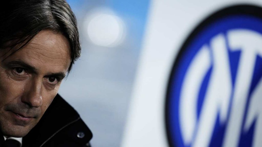 Inter, inizia la corsa al nuovo allenatore: Fabregas e De Zerbi in pole