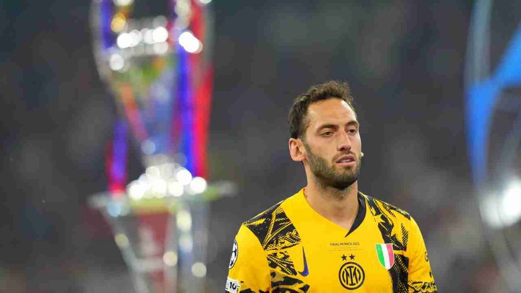 Galatasaray sceglie Osimhen, Calhanoglu resta in stand‑by
